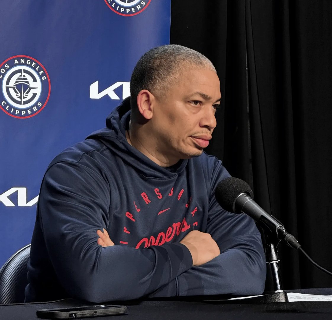 哈登在曼联比赛中表现优异，出色防守引发热议！-开云体育